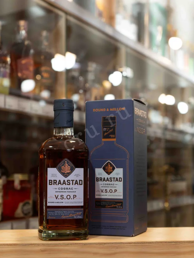 В магазине Крю Профи Braastad VSOP gift box 0.7 л