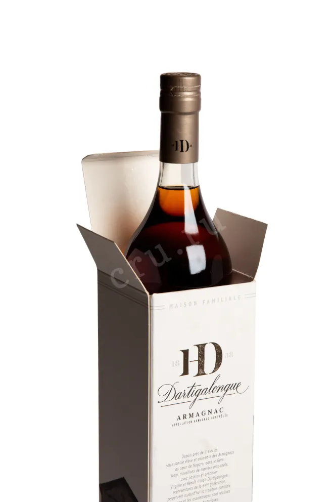 В подарочной коробке Dartigalongue Bas Armagnac Heritage in gift box 0.7 л