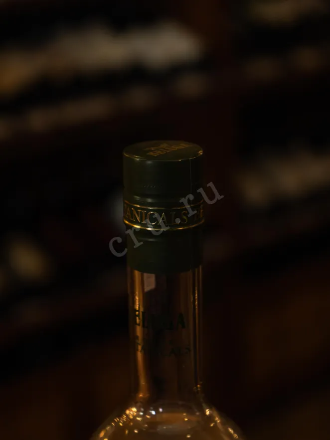 Пробка Beluga Noble Botanicals Rose and Lime 0.7 л