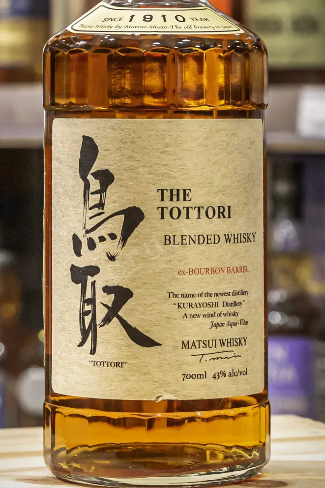 В магазине Крю Профи The Tottori Bourbon Barrel with gift box 0.7 л