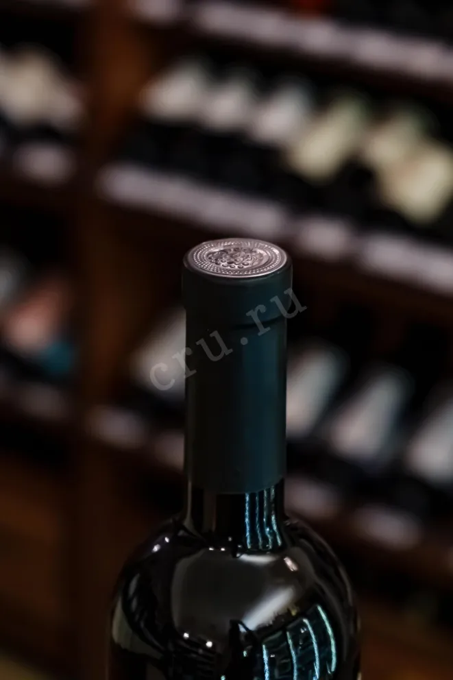 Пробка Schuchmann Alazani Valley Red semi-sweet 2022 0.75 л