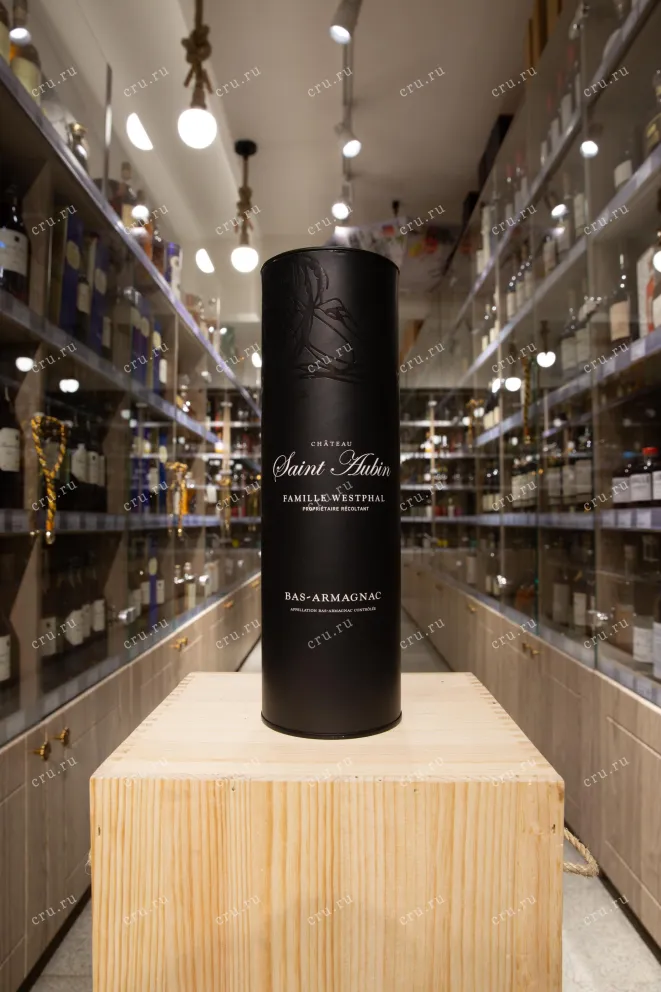 В магазине Крю Профи Saint Aubin gift tube 1989 0.7 л