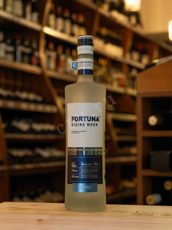 В магазине Крю Профи Fortuna Rising Moon 0.7 л