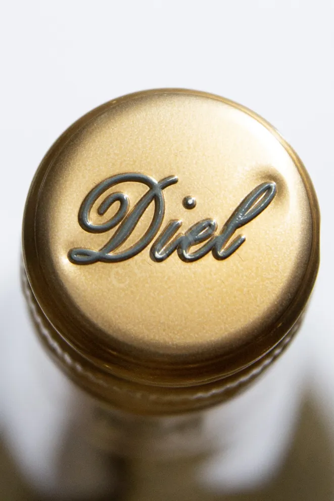 Пробка Diel Burg Layen Riesling 2018 0.75 л