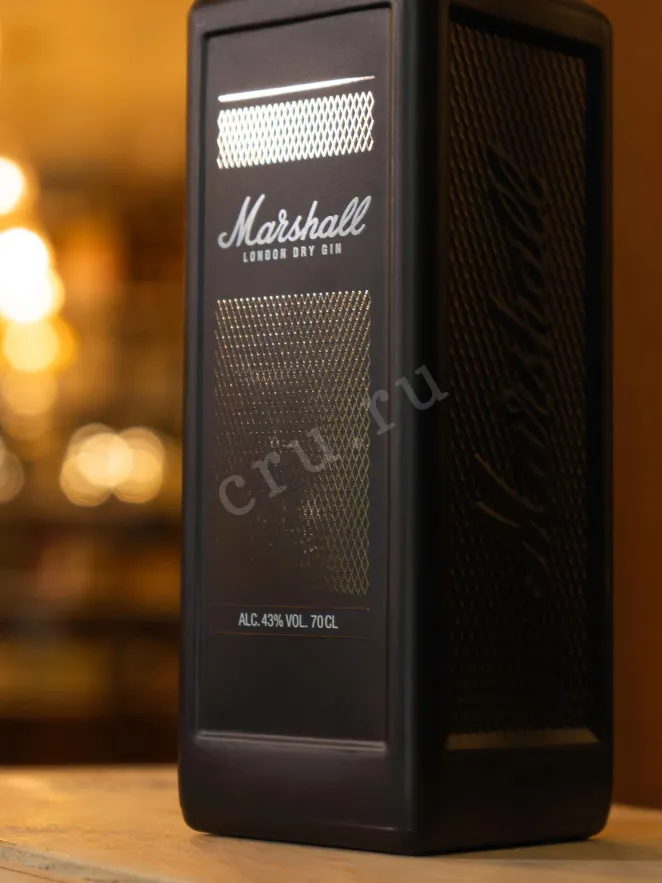 В магазине Крю Профи Marshall London Dry 0.7 л