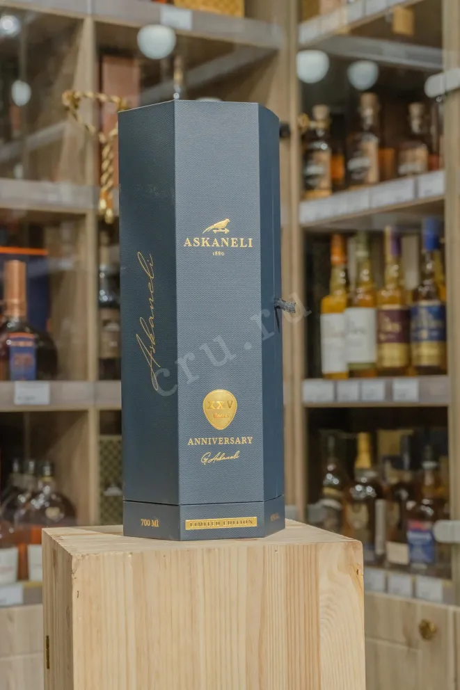 В магазине Крю Профи Askaneli 25 years old gift box 0.7 л