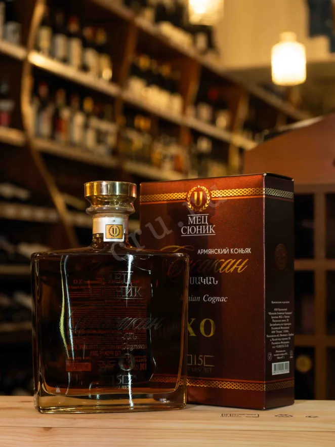 В магазине Крю Профи Mets Sunik Sisakan XO 15 years in gift box 0.5 л