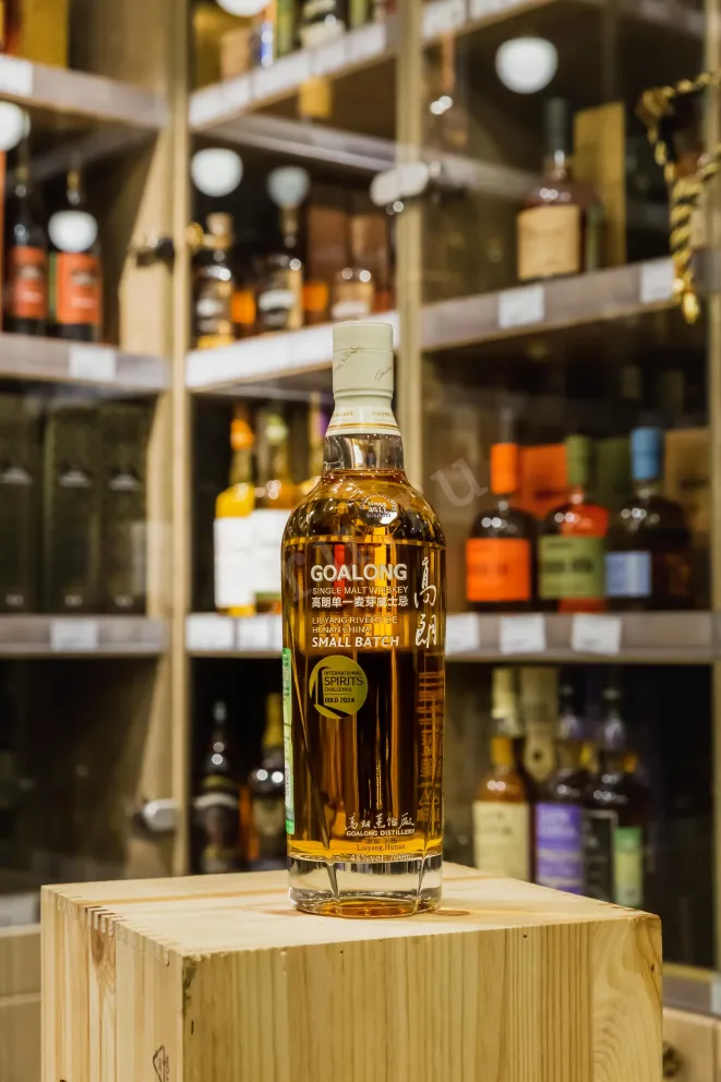 В магазине Крю Профи Goalong Single Malt Small Batch in gift box 0.7 л