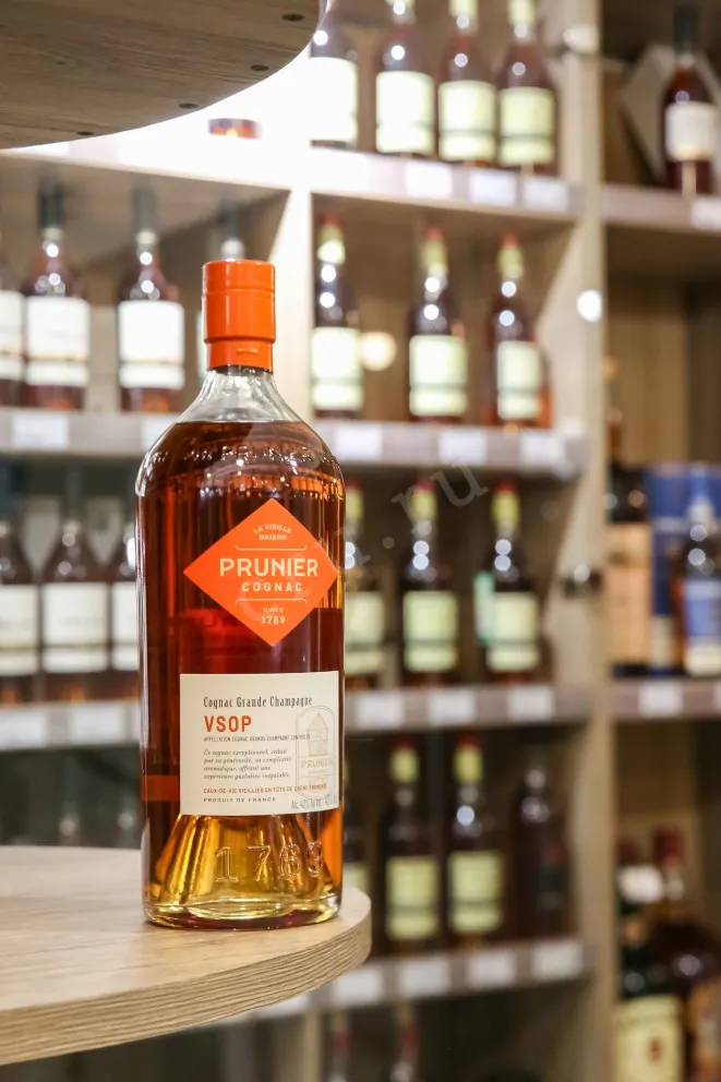 В магазине Крю Профи Prunier VSOP 4 Years Old 0.7 л