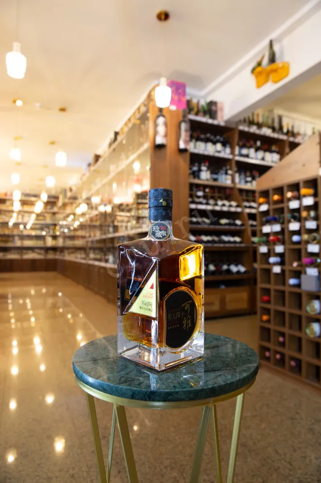 В магазине Крю Профи Changyu Fine Brandy Collectors Edition 5 Stars gift box 0.7 л