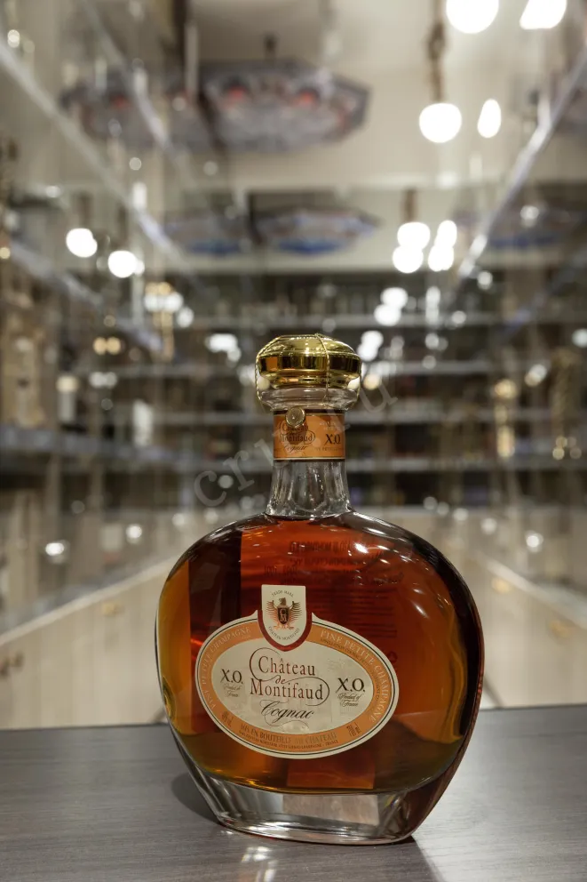 В магазине Крю Профи Chateau de Montifaud XO gift box 0.7 л