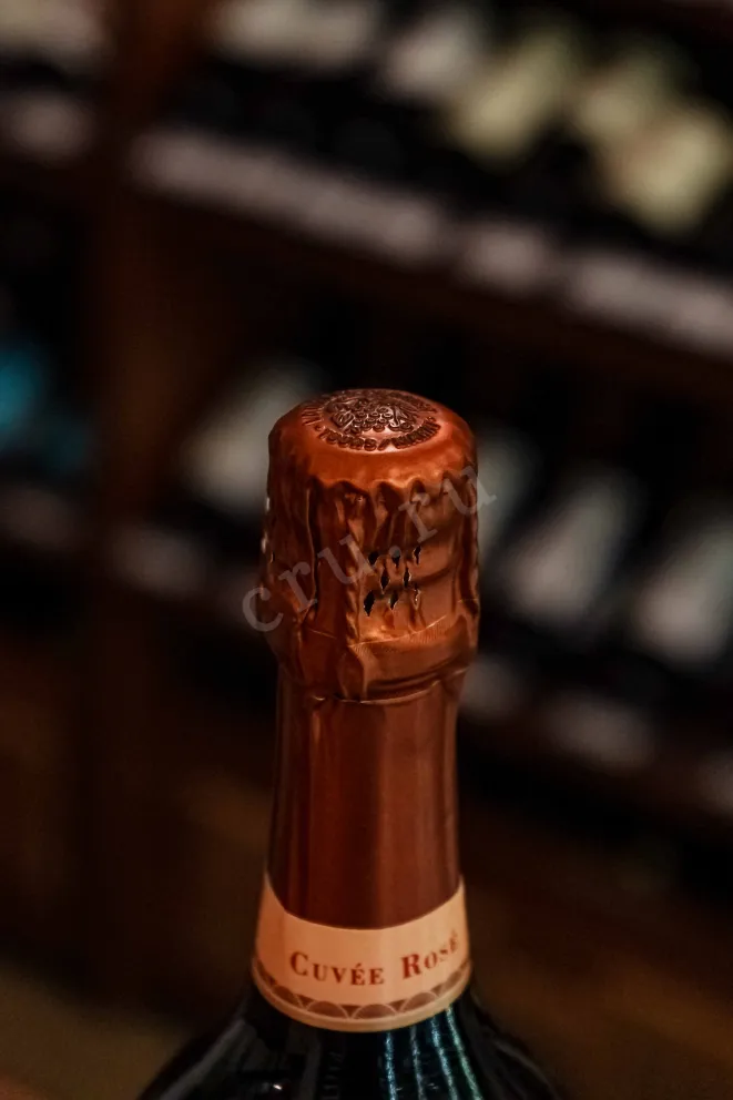 Пробка Laurent-Perrier Cuvee Rose Brut gift box 2021 0.75 л