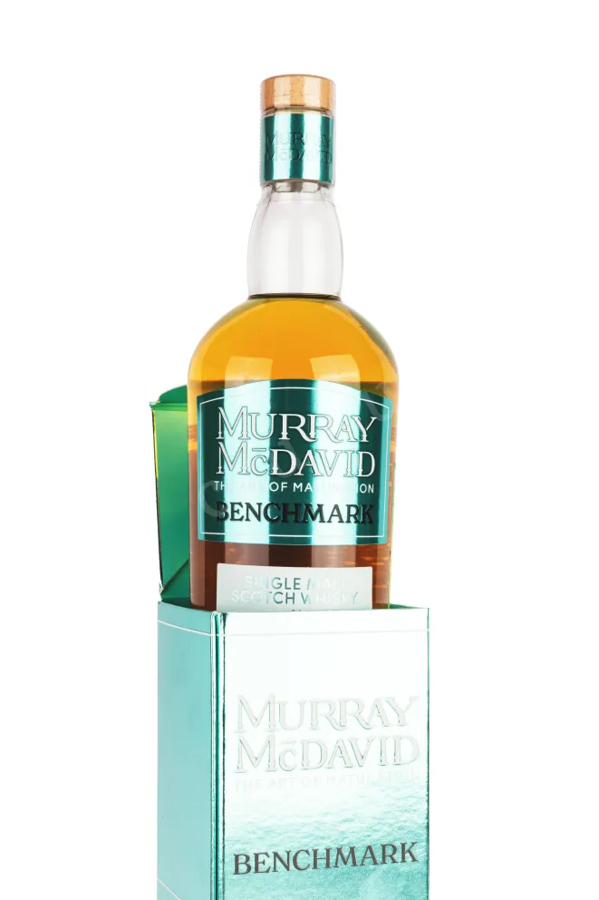 В подарочной коробке Murray McDavid Benchmark Glen Garioch 11 Years Old gift box 0.7 л