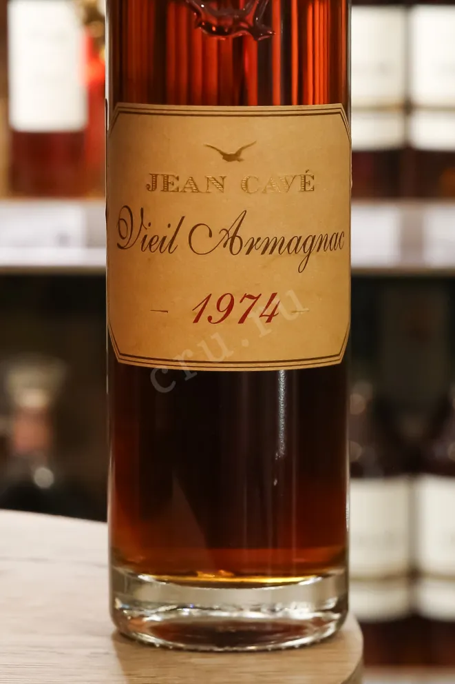 В магазине Крю Профи Jean Cave Vieil Armagnac AOC wooden box 1974 0.7 л