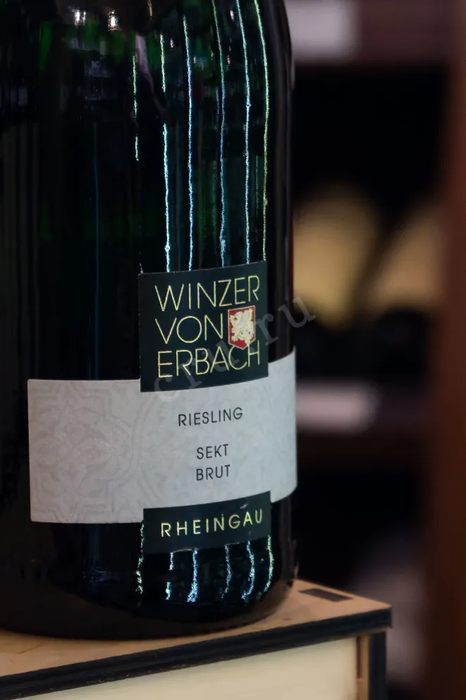 В магазине Крю Профи Winzer von Erbach Brut 2021 0.75 л