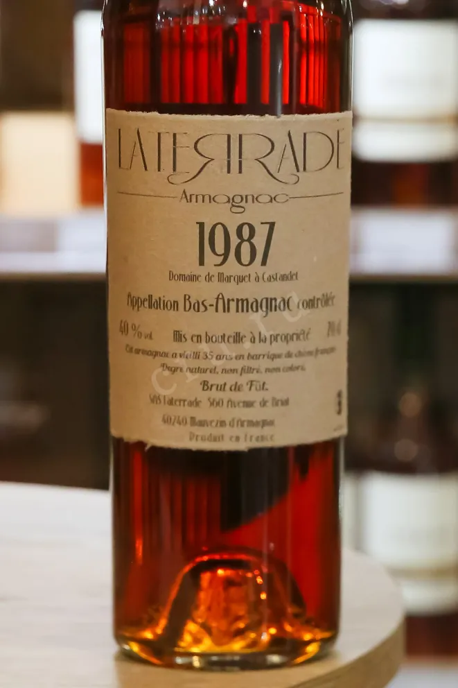 В магазине Крю Профи Laterrade Domaine de Marquet Bas-Armagnac in wooden box 1987 0.7 л
