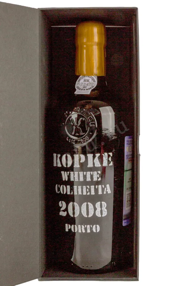 В подарочной коробке Kopke Colheita White Porto in gift box 2008 0.75 л