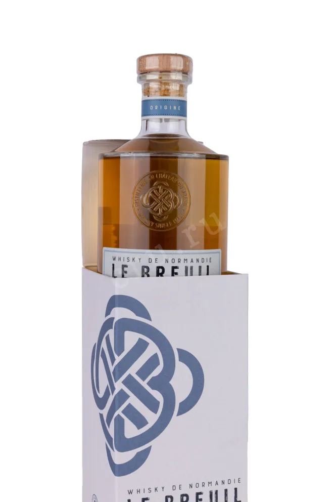 В подарочной коробке Le Breuil Single Malt Origine gift box 0.7 л