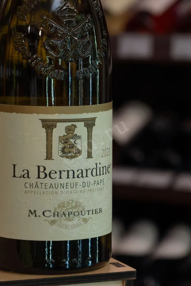 В магазине Крю Профи M.Chapoutier Chateauneuf-du-Pape La Bernardine AOC 2023 0.75 л