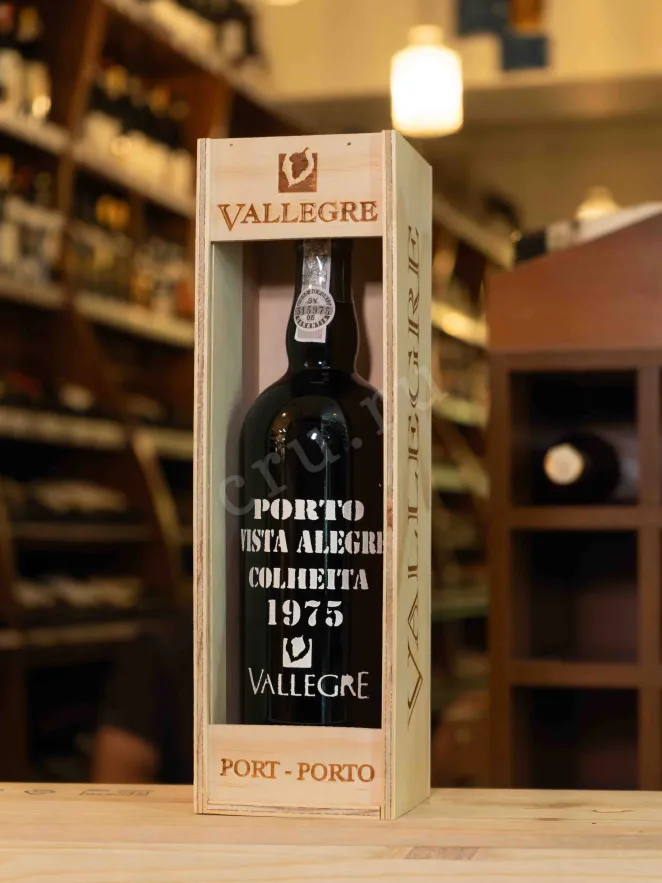 В магазине Крю Профи Porto Vista Alegre Colheita in Wooden Box 1975 0.75 л