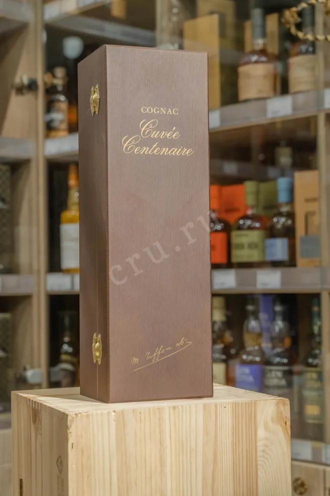 В магазине Крю Профи Tiffon Centenaire 100 years wooden box 0.7 л