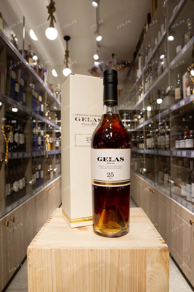 В магазине Крю Профи Gelas 25 years 0.7 л