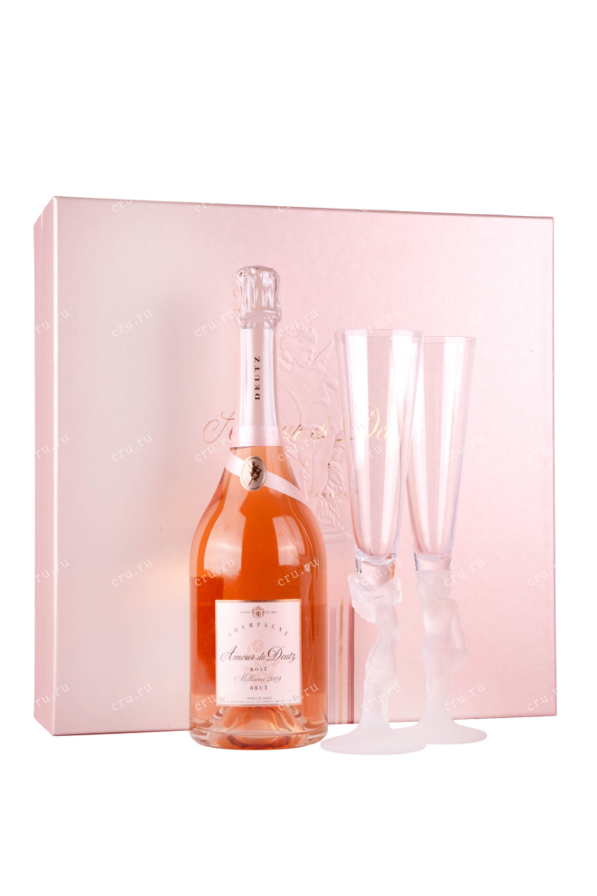 Шампанское Amour de Deutz Brut Rose gift box with 2 glasses  0.75 л