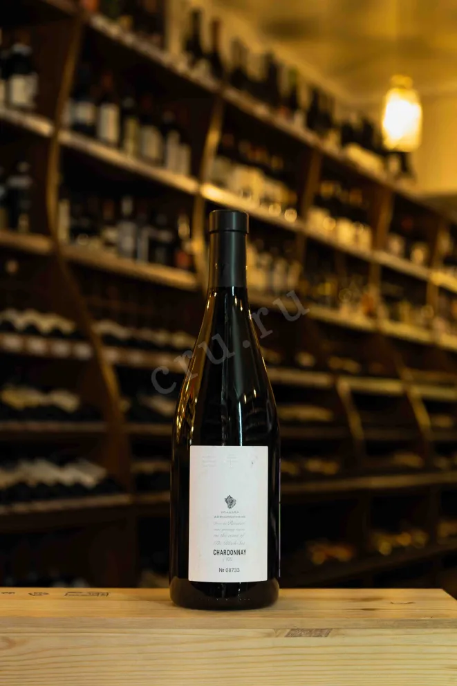 В магазине Крю Профи Usadba Divnomorskoe East Hill Blend 2024 0.75 л