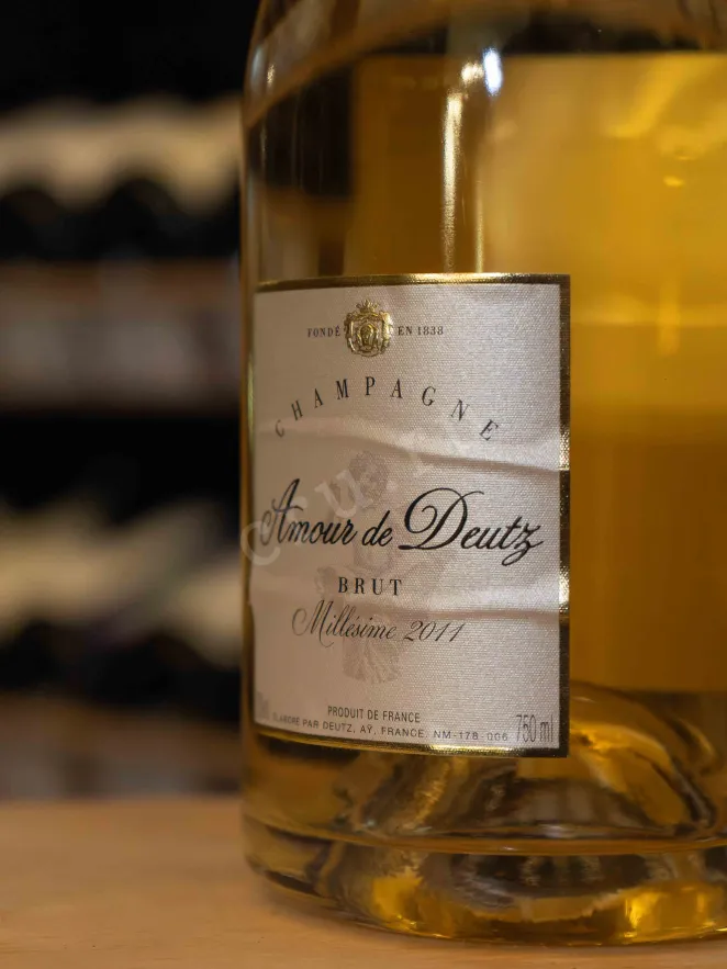 В магазине Крю Профи Amour de Deutz Brut Blanc in gift box 2011 0.75 л