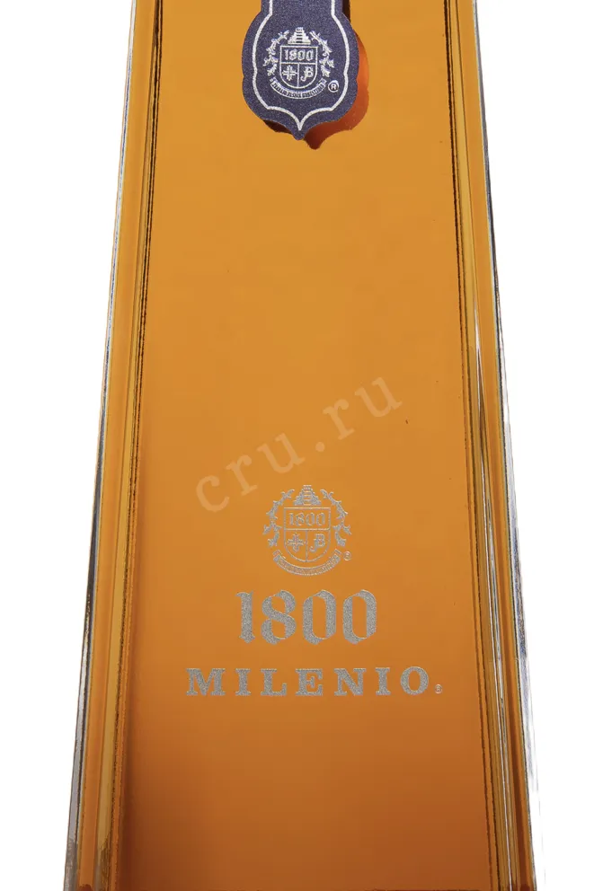 Этикетка Jose Cuervo 1800 Milenio Extra Anejo in gift box 0.7 л