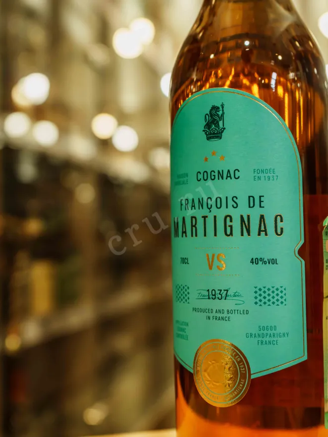 В магазине Крю Профи Francois de Martignac VS gift box 0.7 л