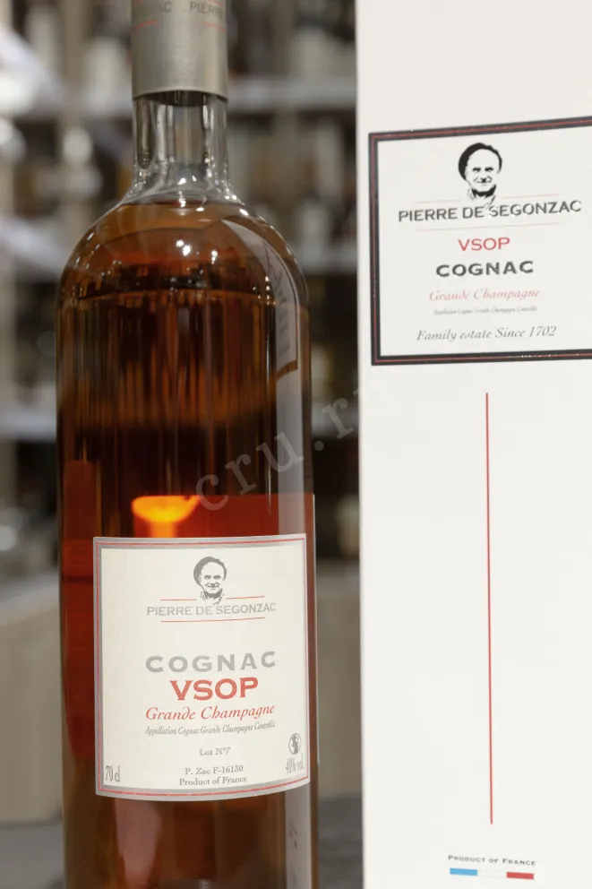 В магазине Крю Профи Pierre de Segonzac VSOP in gift box 0.7 л