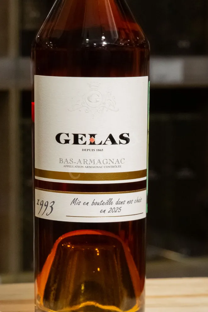 В магазине Крю Профи Gelas 1993 0.7 л