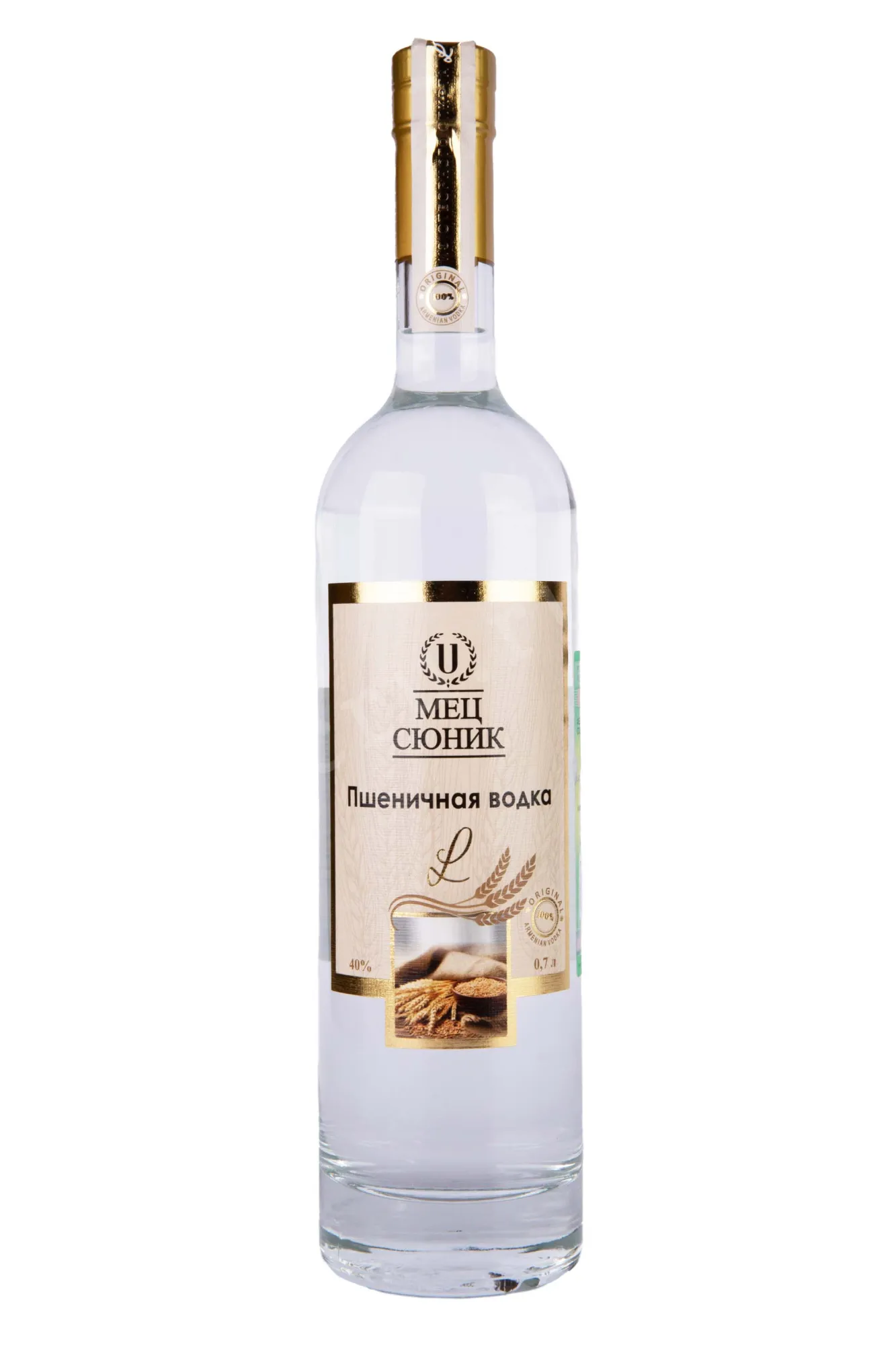 Фото — Водка Мец Сюник Пшеничная  0.7 л