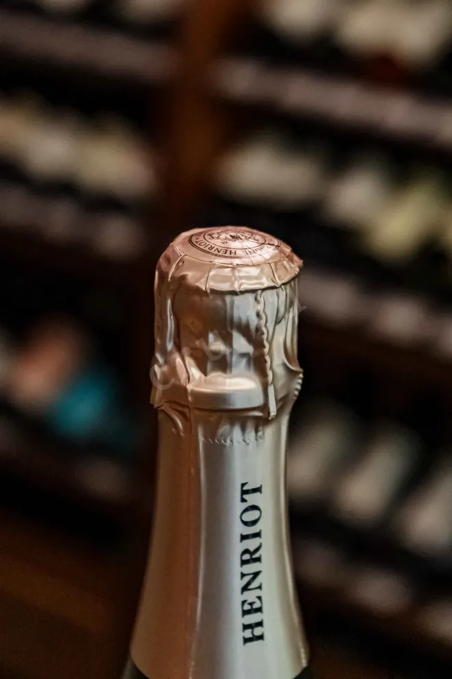 Пробка Henriot Brut Rose in gift box 2016 0.75 л