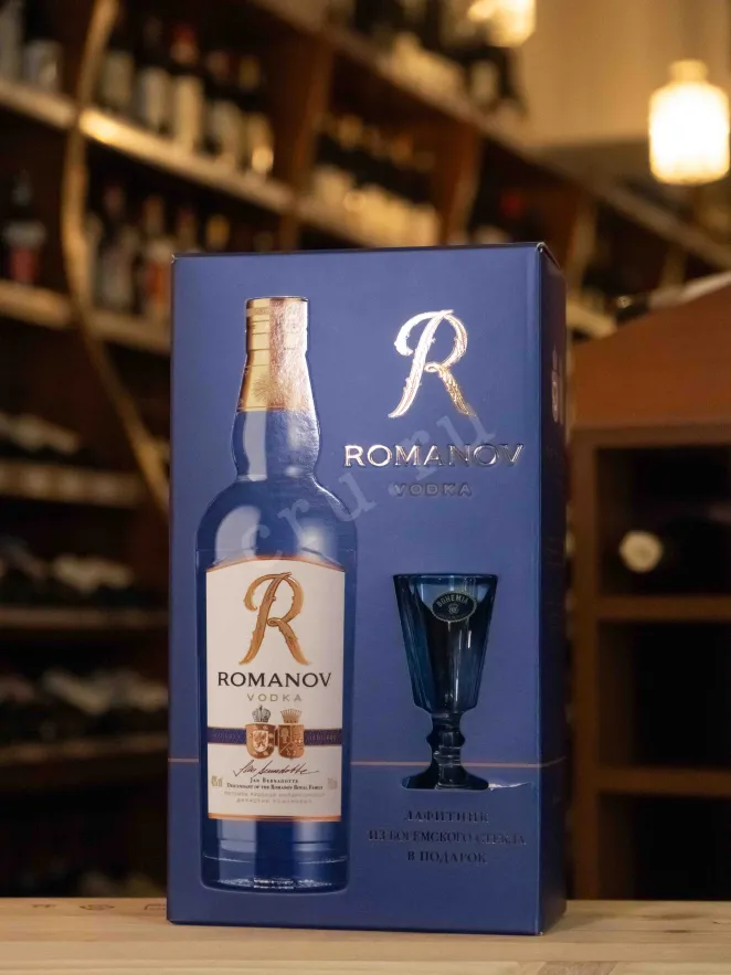 В магазине Крю Профи Romanov in gift box with a Lafitnik shot glass 0.7 л