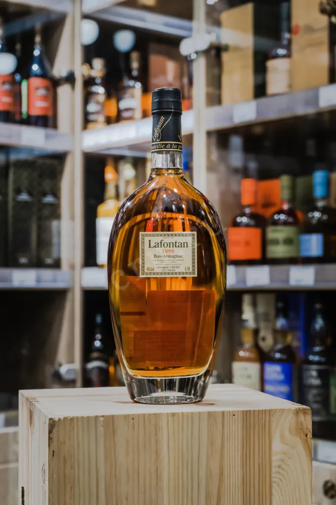 В магазине Крю Профи Lafontan Millesime in gift box 1999 0.7 л