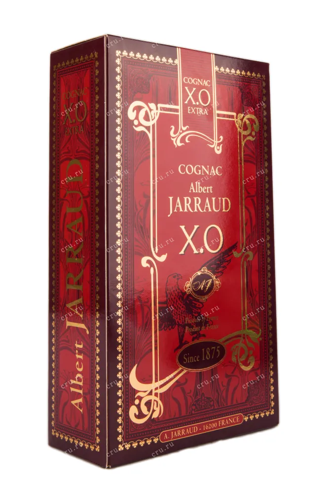 Коньяк Albert Jarraud XO gift box  0.7 л
