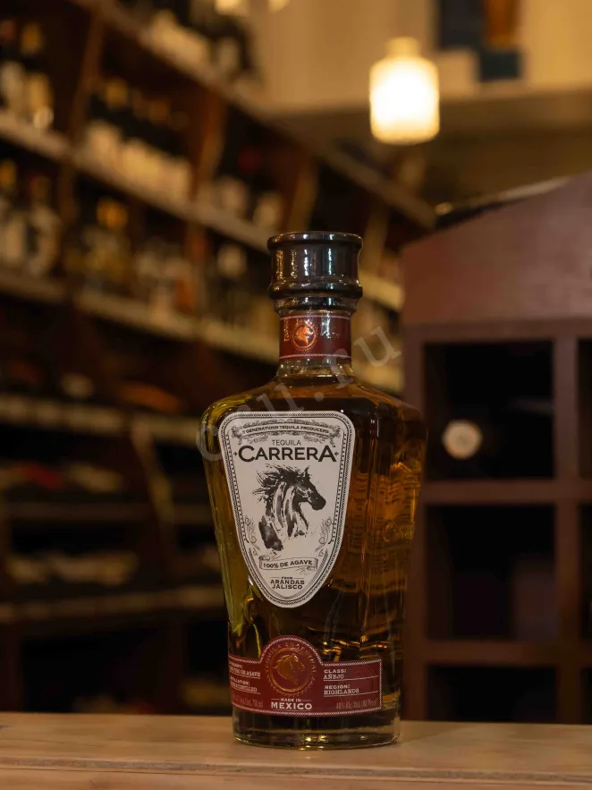 В магазине Крю Профи Carrera Anejo in gift box 0.75 л