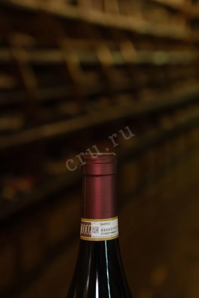 Пробка Cantine Povero Barolo Priore DOCG 2019 0.75 л