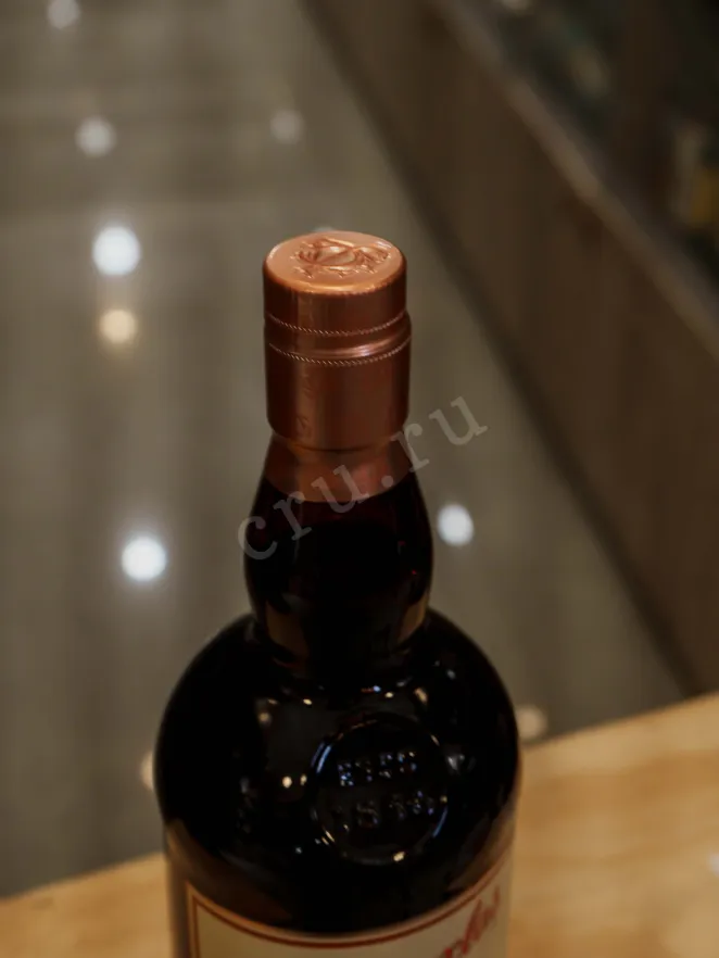 Пробка Glenfarclas 17 Years Old in tube 0.7 л
