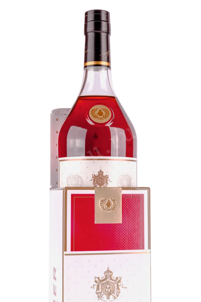В подарочной коробке Courvoisier VSOP with gift box 2017 1 л
