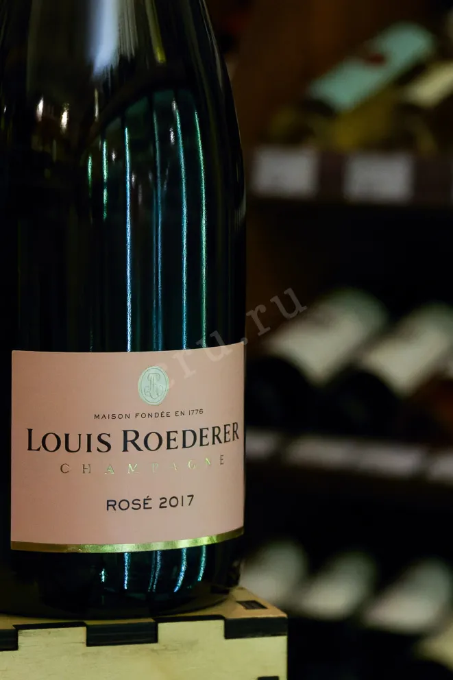 В магазине Крю Профи Louis Roederer Rose 2017 0.75 л