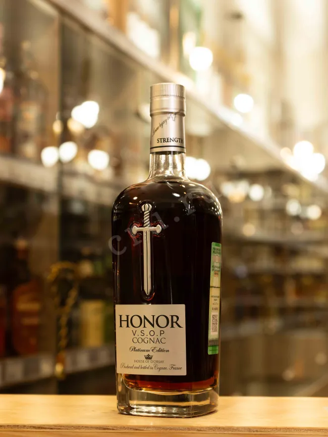 В магазине Крю Профи Honor VSOP Platinum Edition gift box 0.75 л