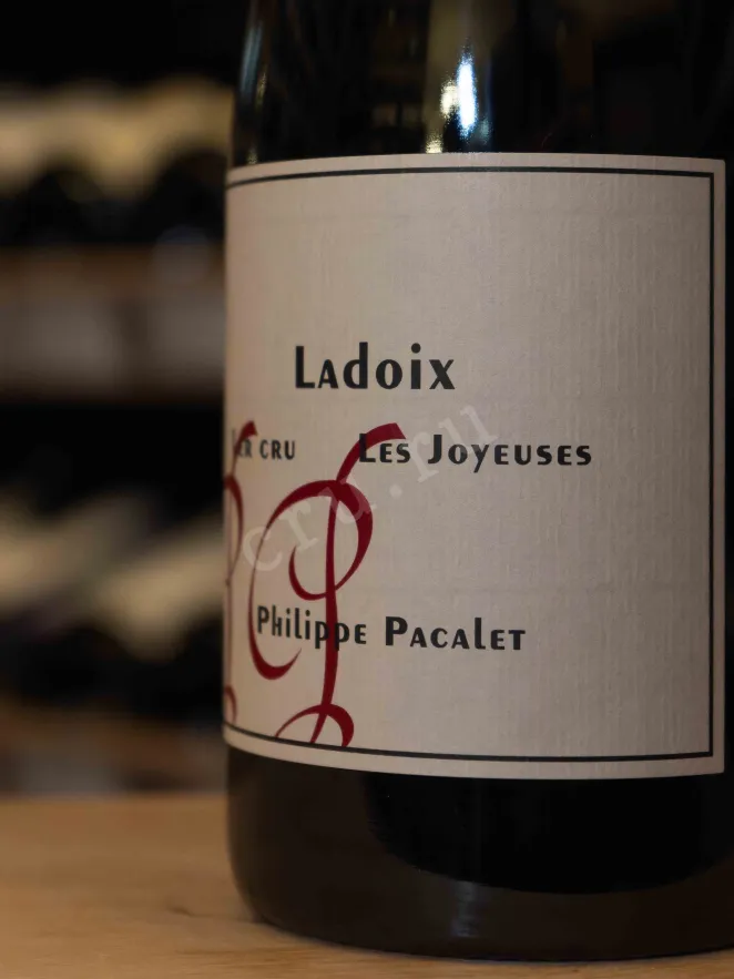В магазине Крю Профи Philippe Pacalet Ladoix 1er Cru Les Joyeuses 2021 0.75 л