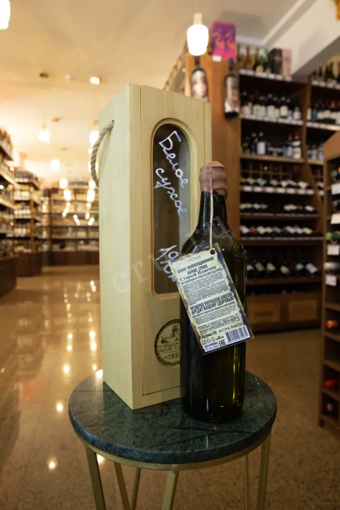 В магазине Крю Профи Old Ijevan Collection collectible in wooden packaging 1982 0.75 л