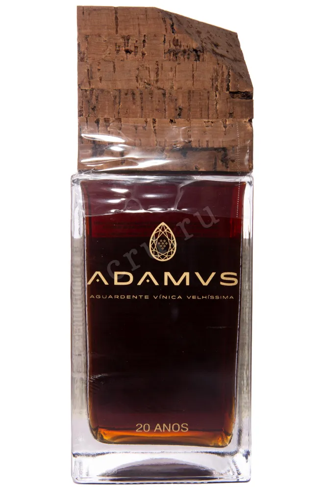 Бутылка Adamus Aguardente Vinica 20 years old in gift box 2000 0.7 л