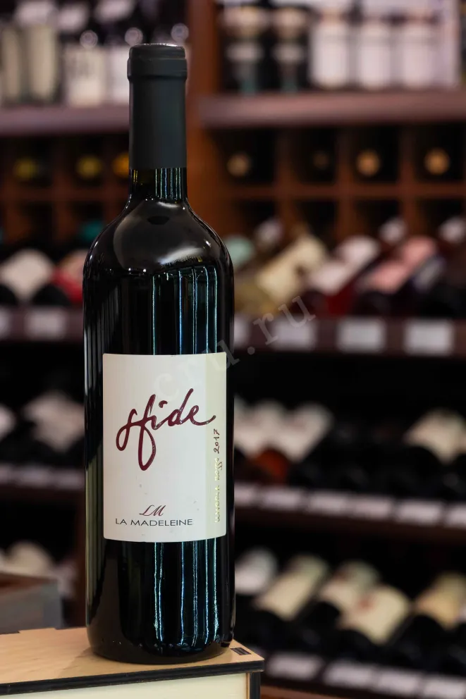 В магазине Крю Профи La Madeleine Sfide Rosso Umbria 2017 0.75 л