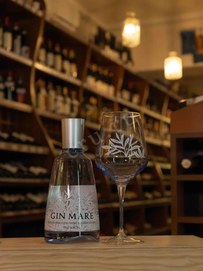 В магазине Крю Профи Gin Mare Medditerian gift set with glass 0.7 л