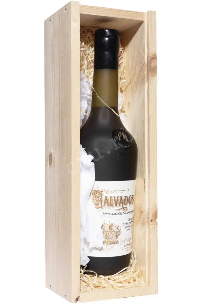 В деревянной коробке Pierre Huet 42 years 0.7 л